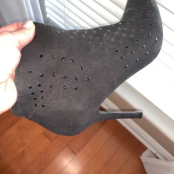 High heel black boot - Picture 3 of 4